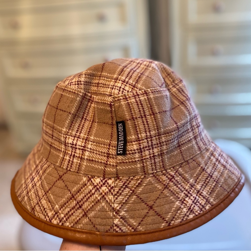 Steve Madden Tan and Brown Plaid Bucket Hat